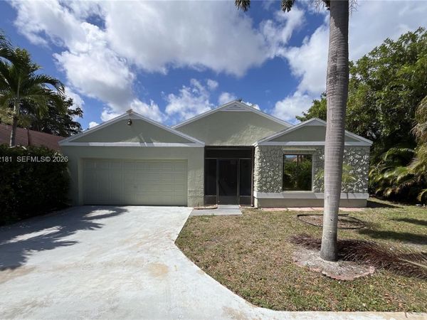 9 Beckley Pl , Boynton Beach, FL 33426