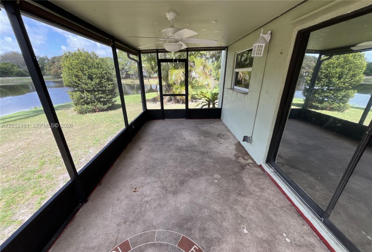 9 Beckley Pl , Boynton Beach, FL 33426 Photo