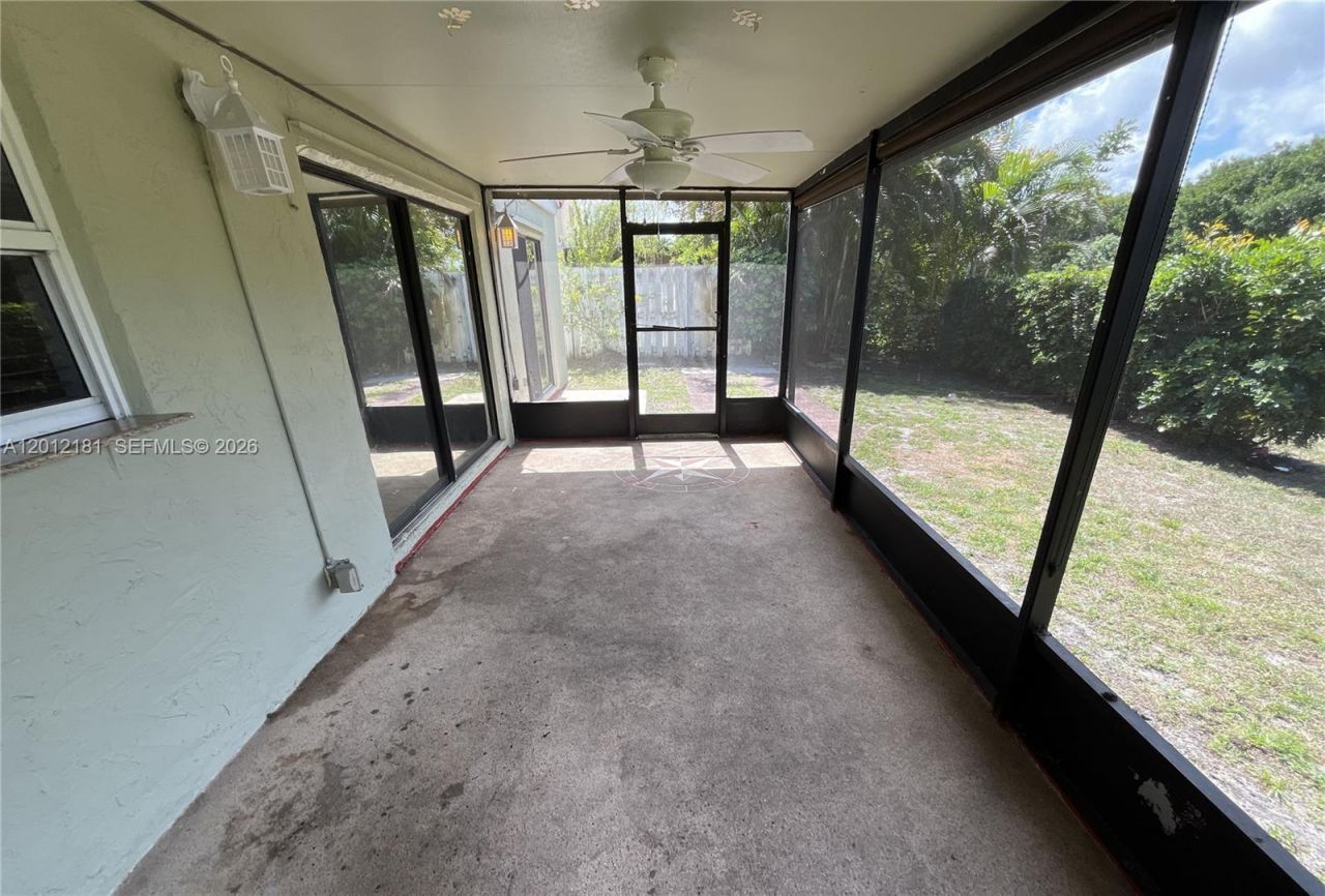 9 Beckley Pl , Boynton Beach, FL 33426 Photo
