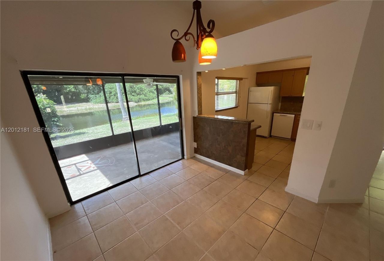 9 Beckley Pl , Boynton Beach, FL 33426 Photo