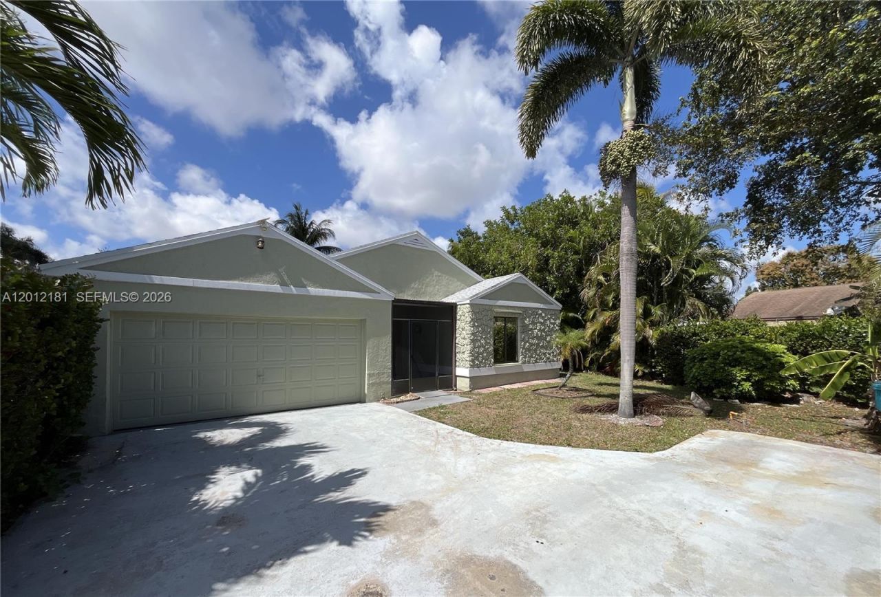 9 Beckley Pl , Boynton Beach, FL 33426 Photo