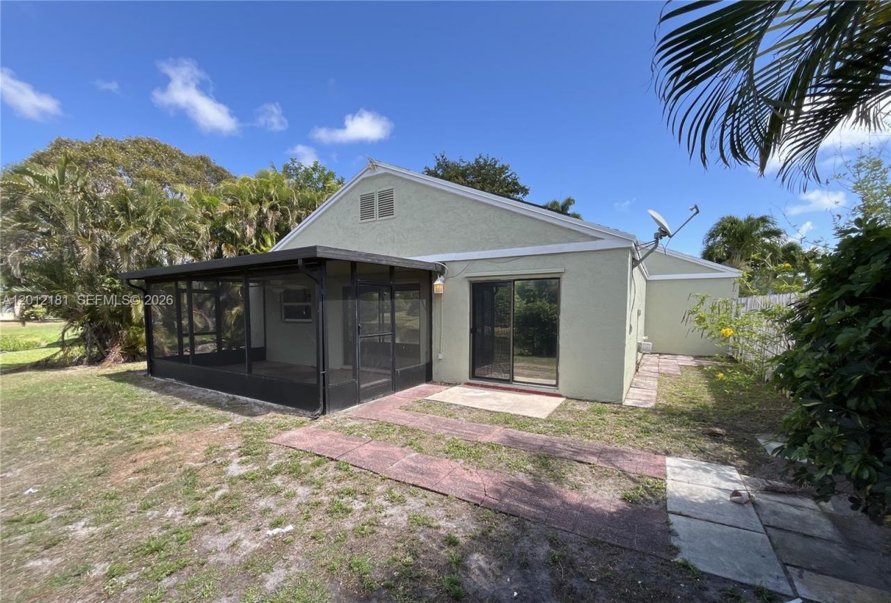 9 Beckley Pl , Boynton Beach, FL 33426 Photo
