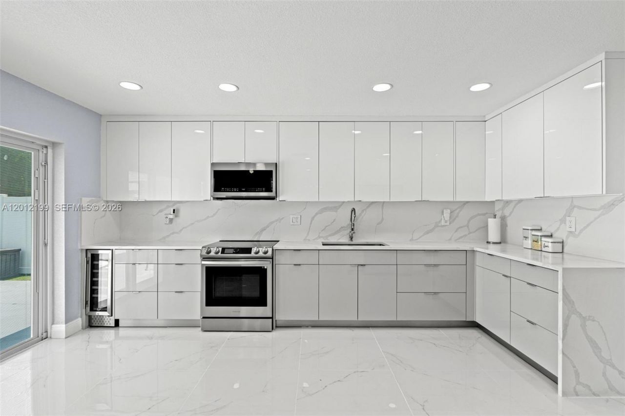 8210 SW 3 Court , North Lauderdale, FL 33068 Photo