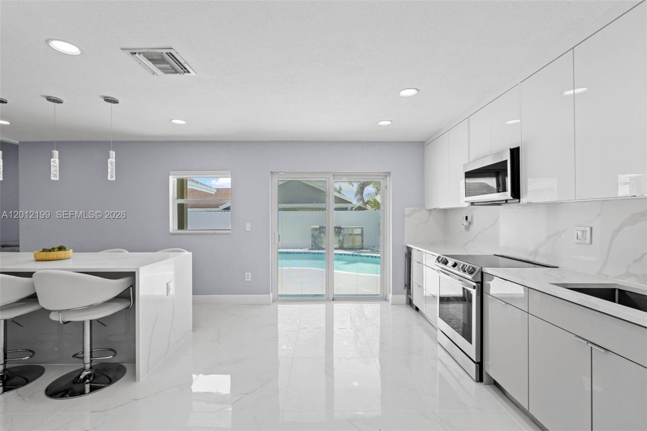 8210 SW 3 Court , North Lauderdale, FL 33068 Photo