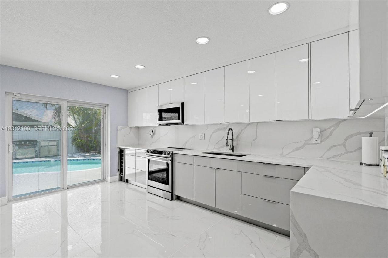 8210 SW 3 Court , North Lauderdale, FL 33068 Photo
