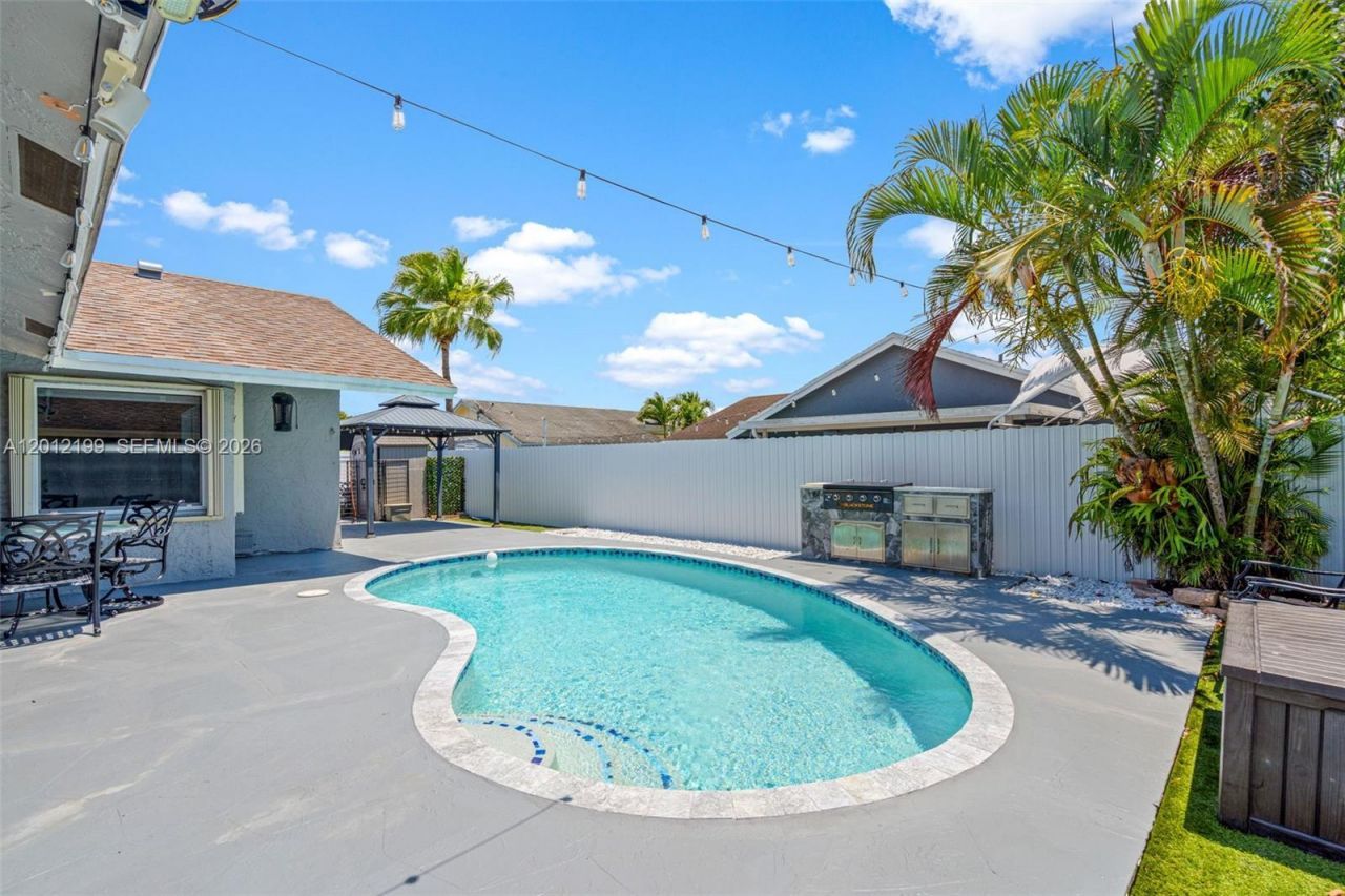 8210 SW 3 Court , North Lauderdale, FL 33068 Photo