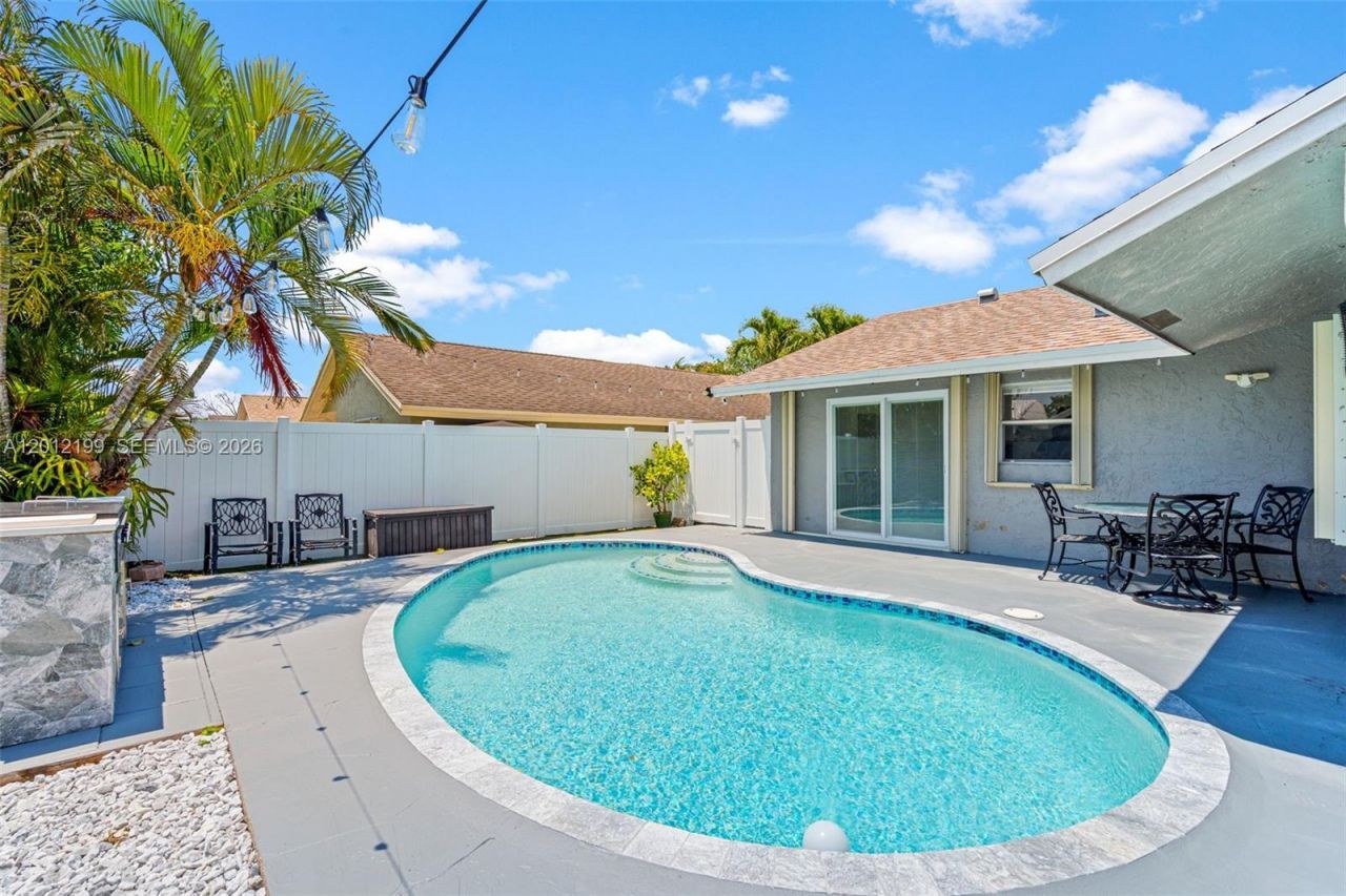 8210 SW 3 Court , North Lauderdale, FL 33068 Photo