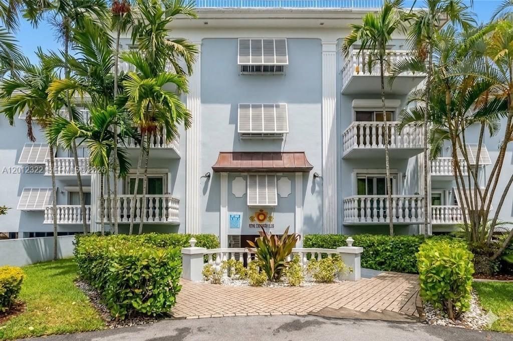 1150 Madruga Ave, Unit C304, Coral Gables, FL 33146 Photo