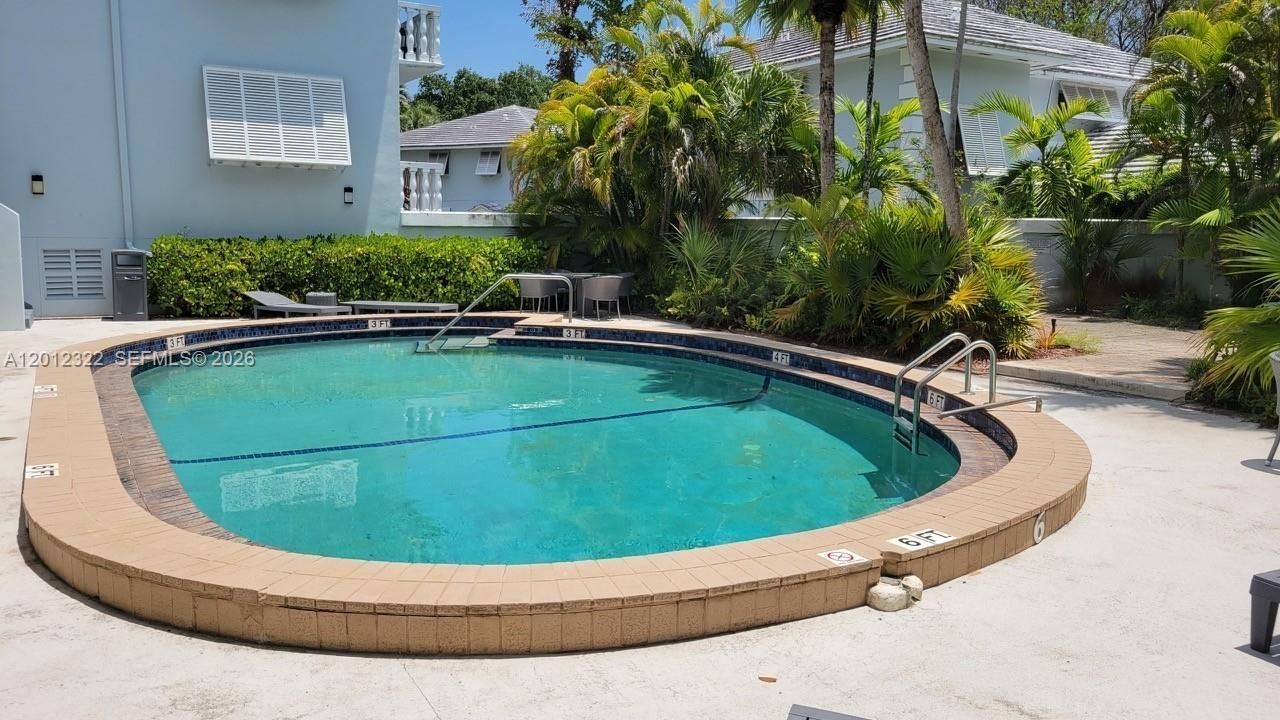 1150 Madruga Ave, Unit C304, Coral Gables, FL 33146 Photo