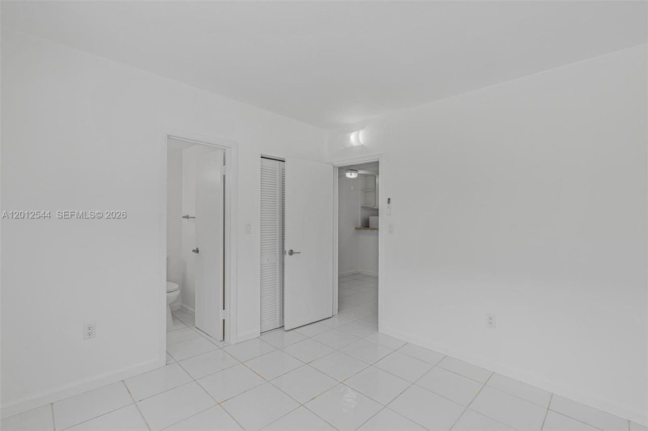 6330 SW 79th St , Unit 2, South Miami, FL 33143 Photo