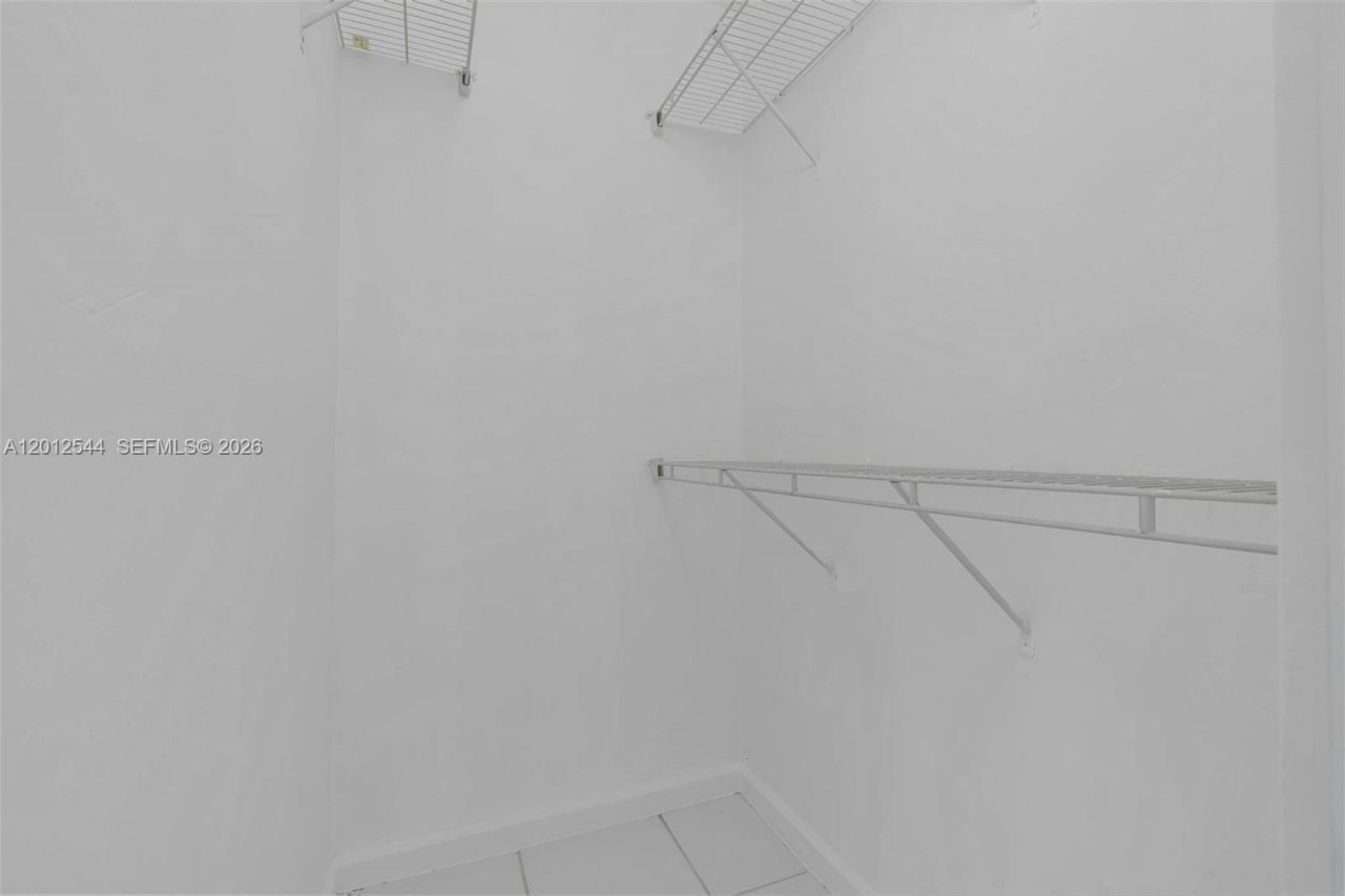 6330 SW 79th St , Unit 2, South Miami, FL 33143 Photo