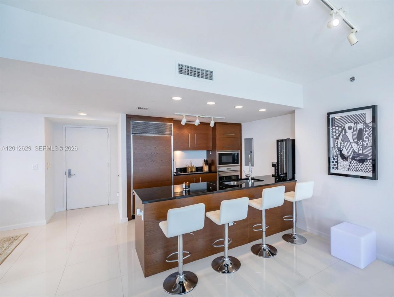 465 E Brickell Ave , Unit 5305, Miami, FL 33131 Photo