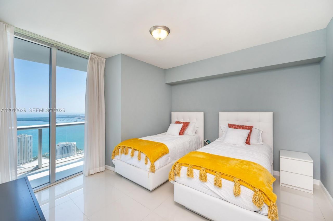 465 E Brickell Ave , Unit 5305, Miami, FL 33131 Photo