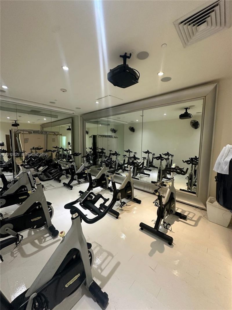 465 E Brickell Ave , Unit 5305, Miami, FL 33131 Photo