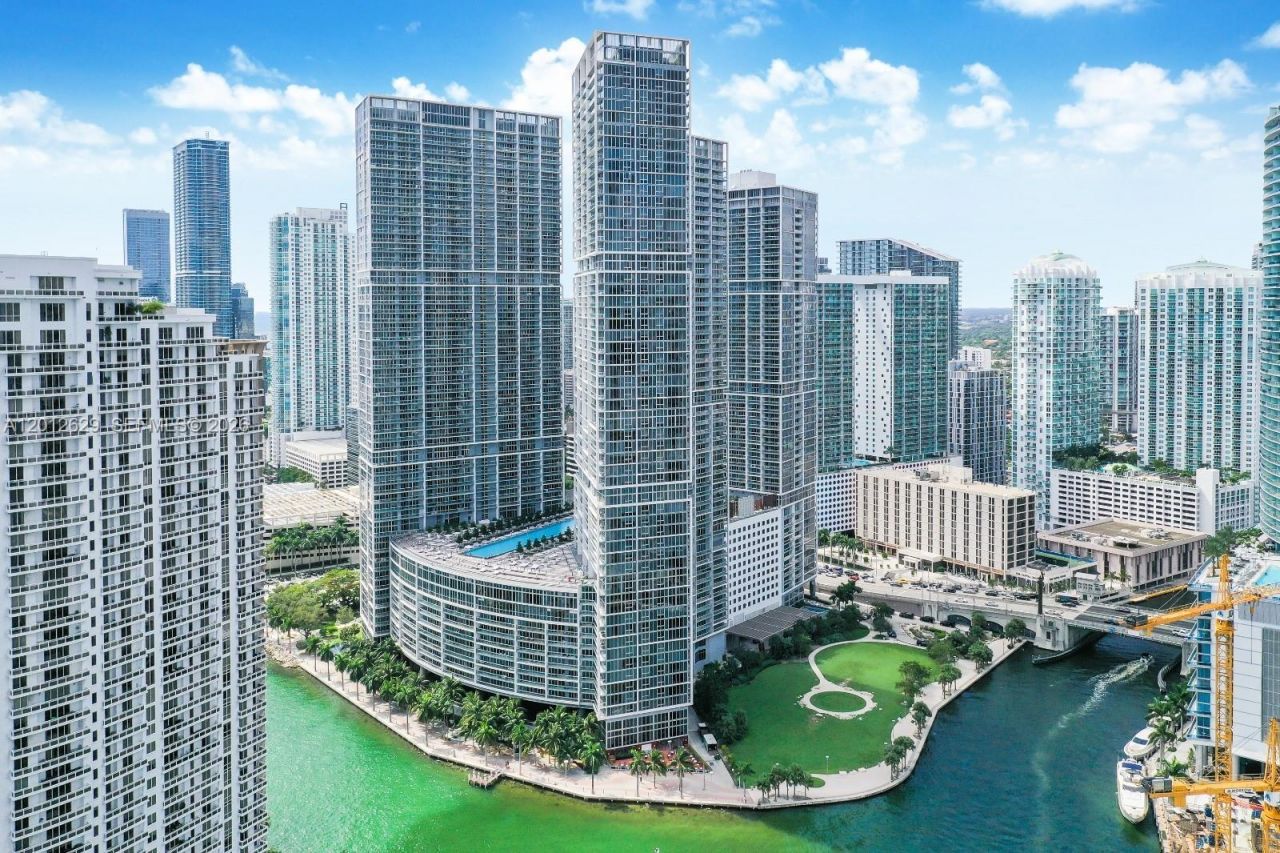 465 E Brickell Ave , Unit 5305, Miami, FL 33131 Photo