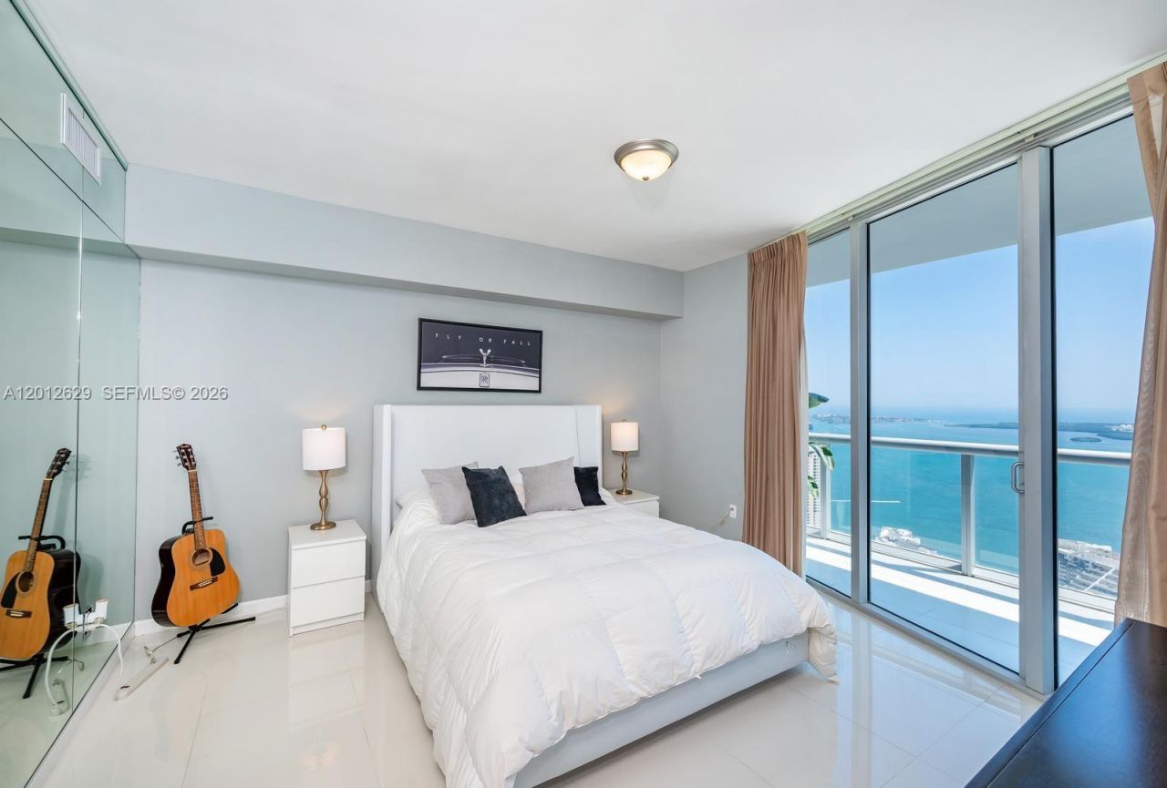 465 E Brickell Ave , Unit 5305, Miami, FL 33131 Photo