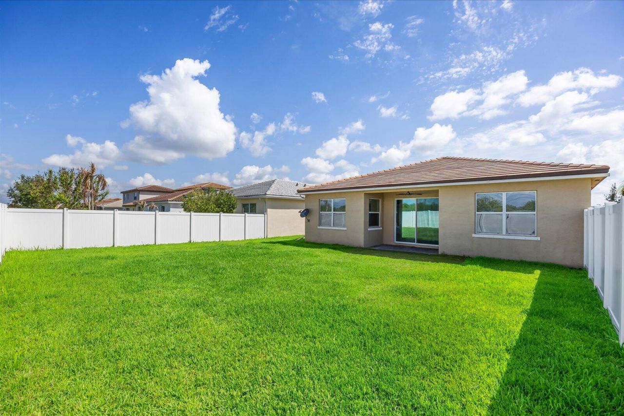 8095 NW Greenbank Circle, Port Saint Lucie, FL 34987 Photo