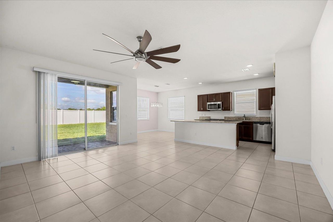 8095 NW Greenbank Circle, Port Saint Lucie, FL 34987 Photo