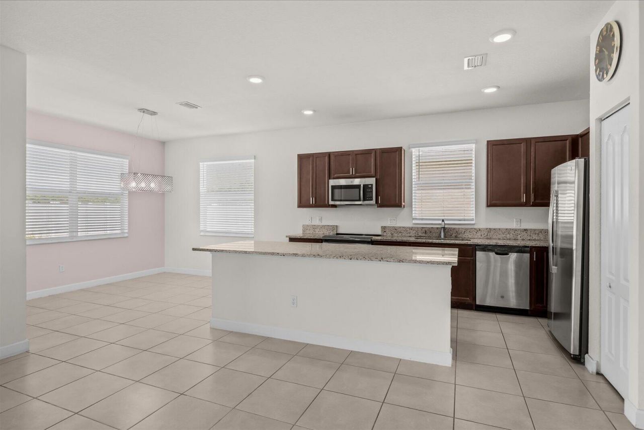 8095 NW Greenbank Circle, Port Saint Lucie, FL 34987 Photo