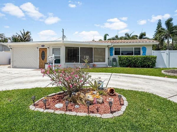 1009 SE 15th Street, Deerfield Beach, FL 33441