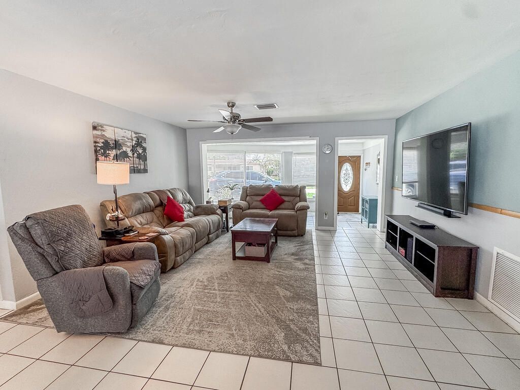 1009 SE 15th Street, Deerfield Beach, FL 33441 Photo
