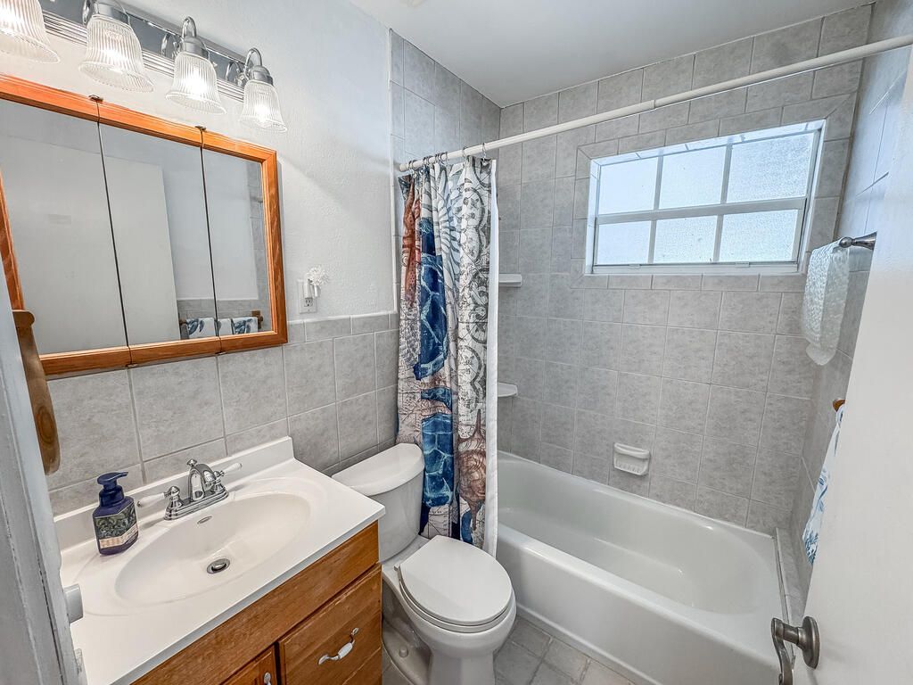 1009 SE 15th Street, Deerfield Beach, FL 33441 Photo