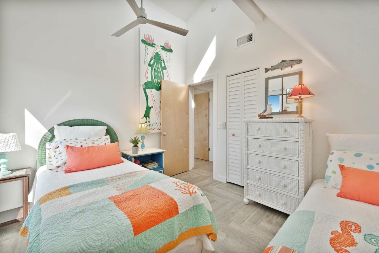 2499 Harbour Ln, Sanibel, FL 33957 Photo