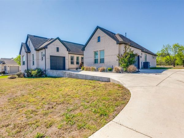158 Double Eagle Ranch DR, Cedar Creek, TX 78612