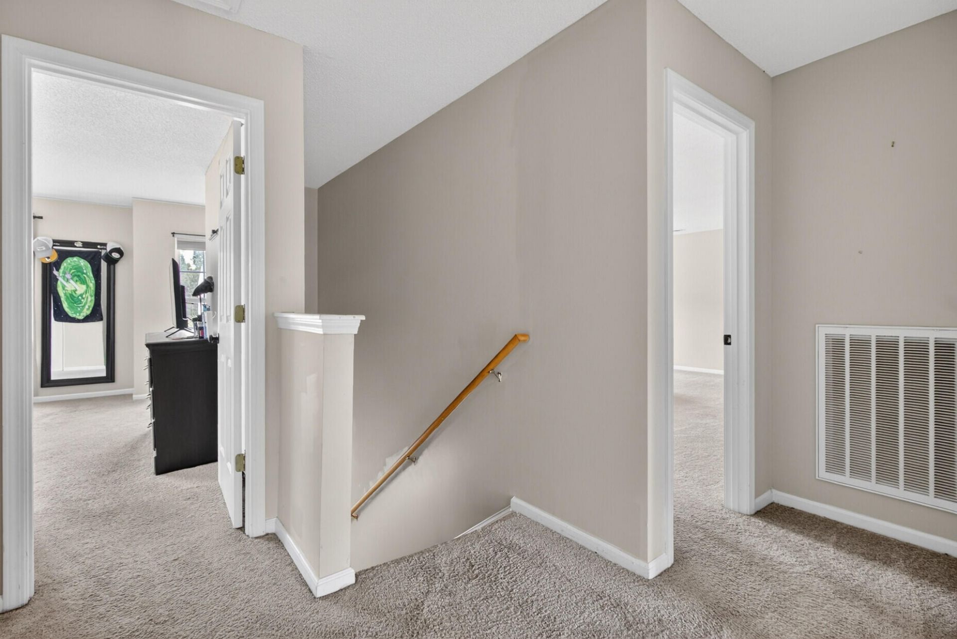 175 Southport Drive Photo 23