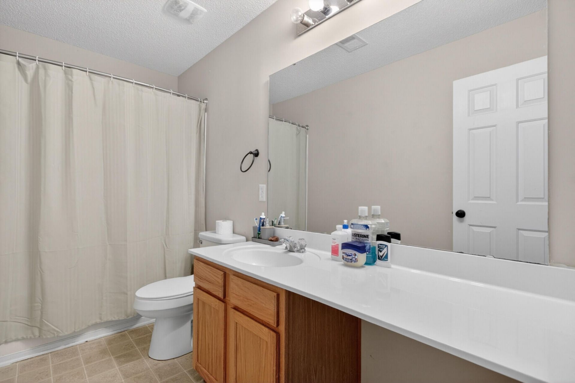 175 Southport Drive Photo 33