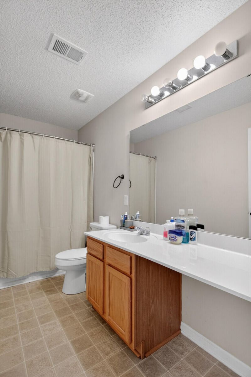 175 Southport Drive Photo 34