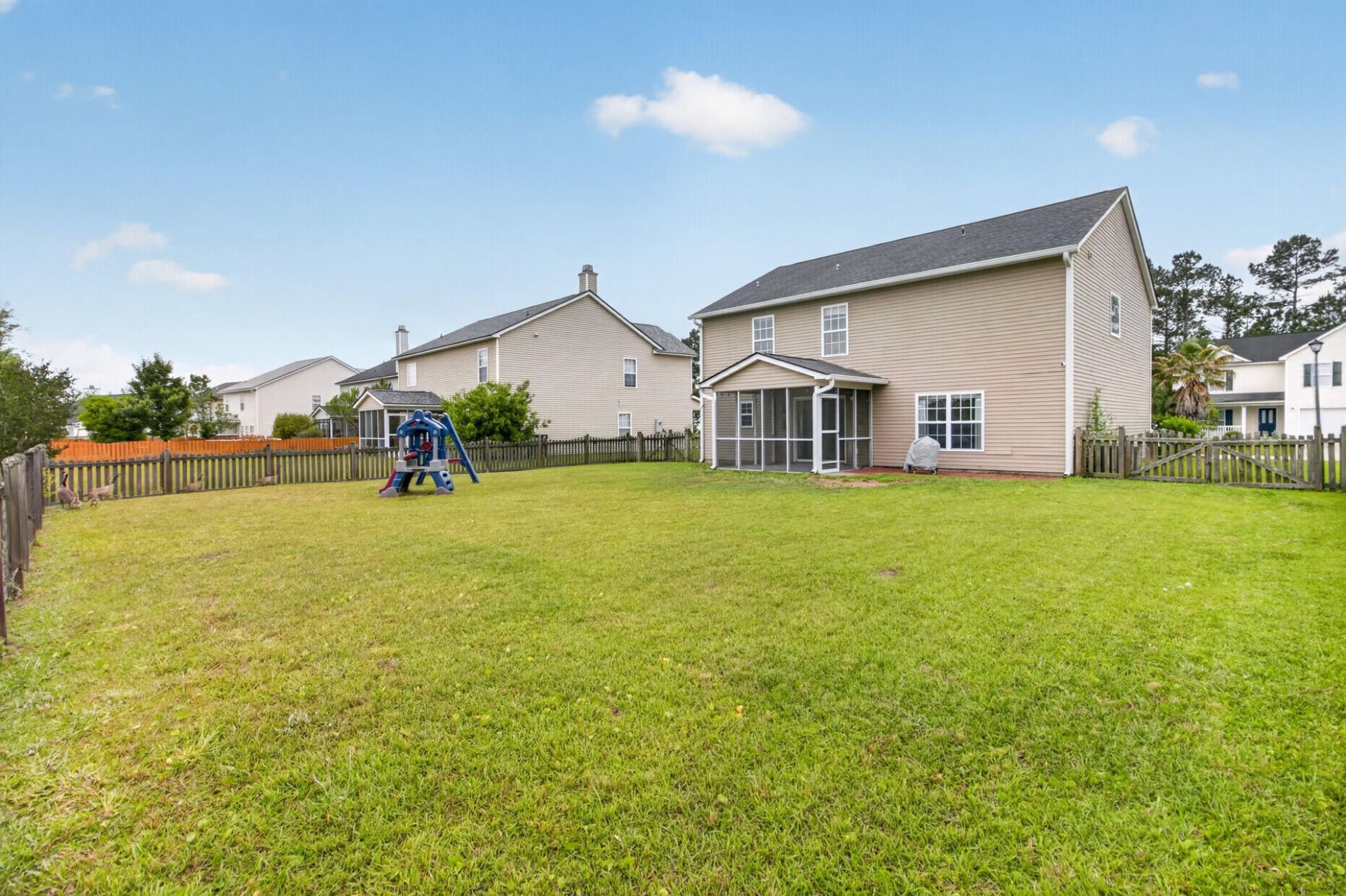 175 Southport Drive Photo 42