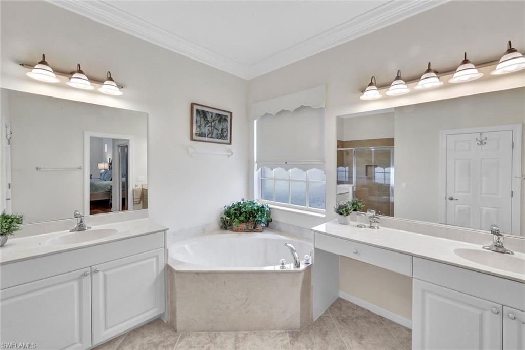 16208 Parque Ln , Naples, FL 34110 Photo