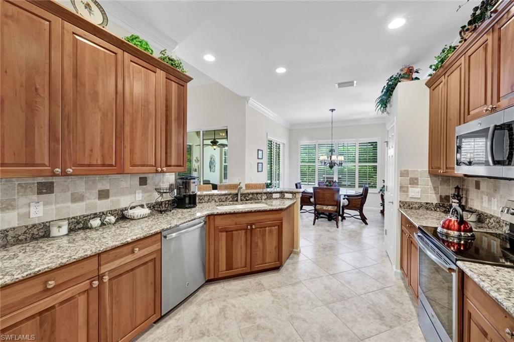 16208 Parque Ln , Naples, FL 34110 Photo