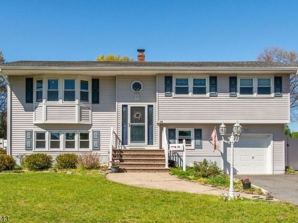 13 W Parkway, Pequannock, NJ 07440
