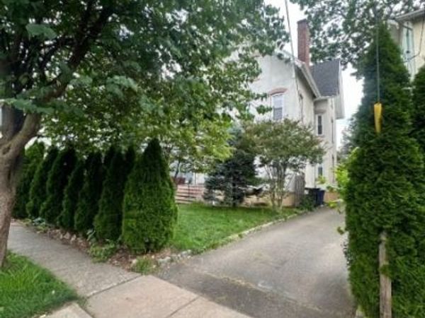 208 E 9Th St, Plainfield, NJ 07060