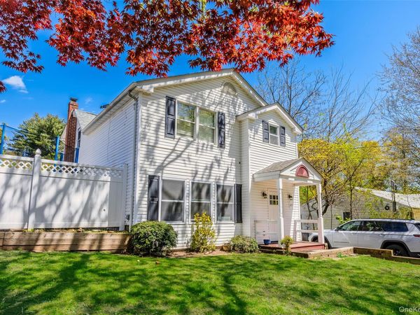 27 Garden Road, Sound Beach, NY 11789