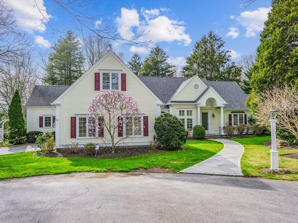 81 Osterville-West Barnstable Rd, Barnstable, MA 02655