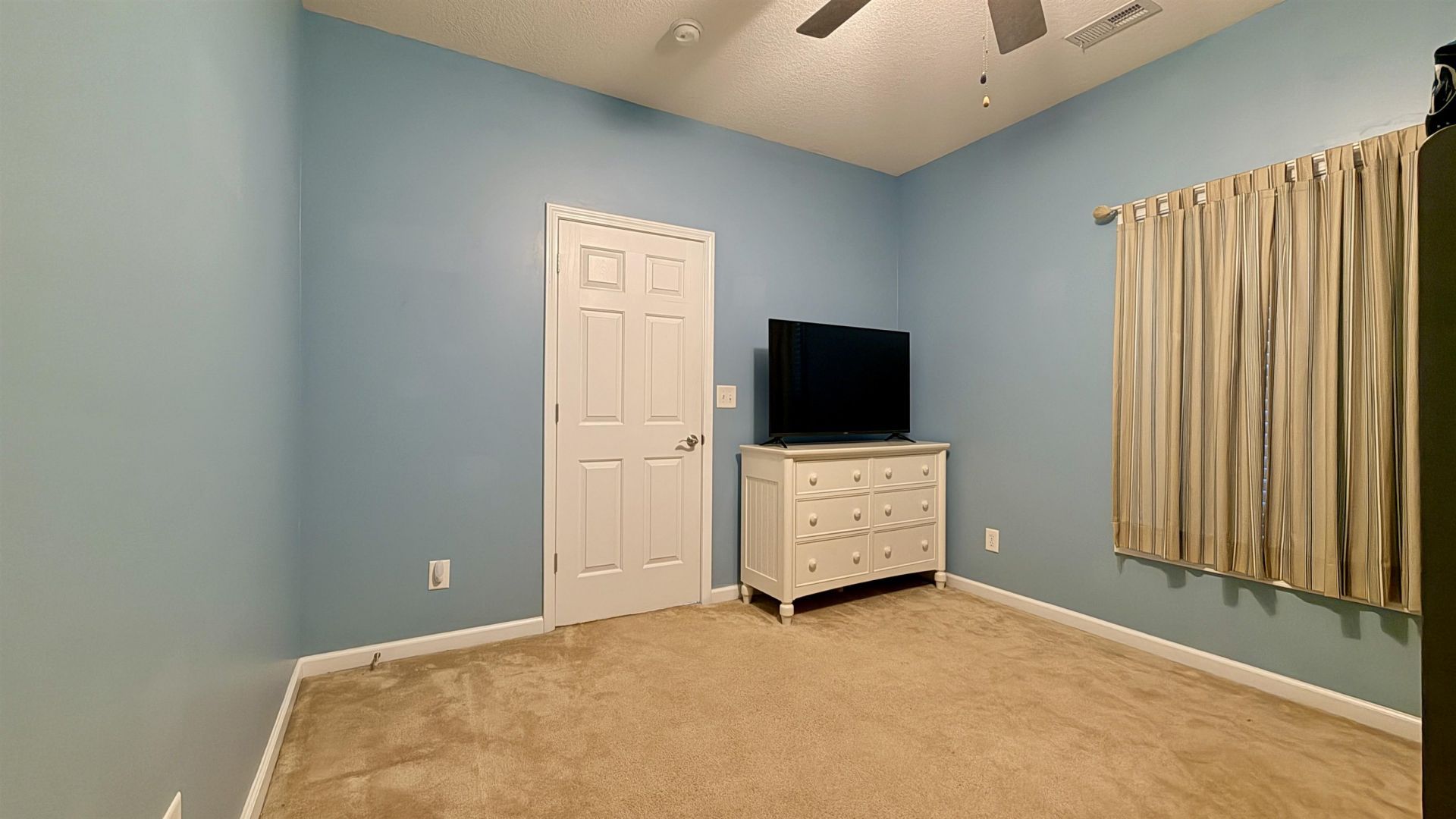 4104 Pinehurst Circle  Photo 18
