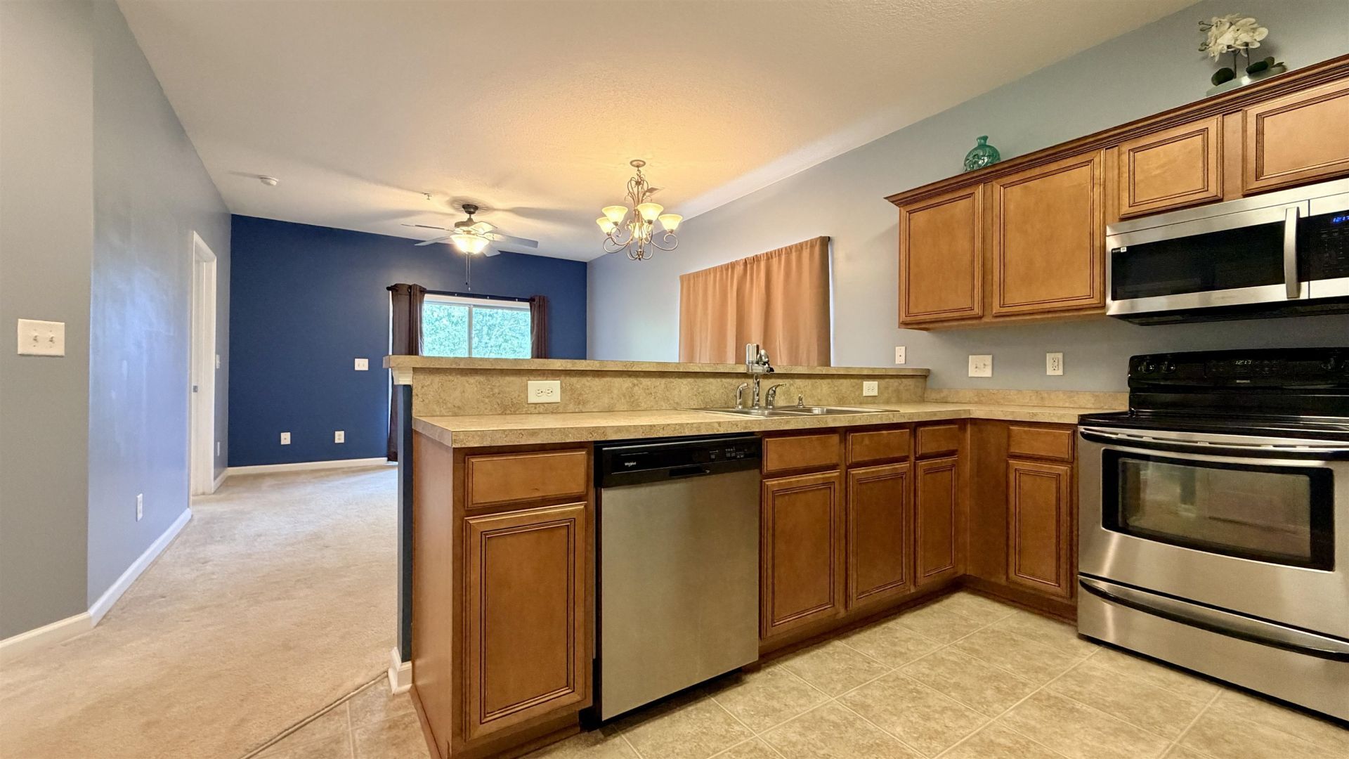 4104 Pinehurst Circle Photo 4