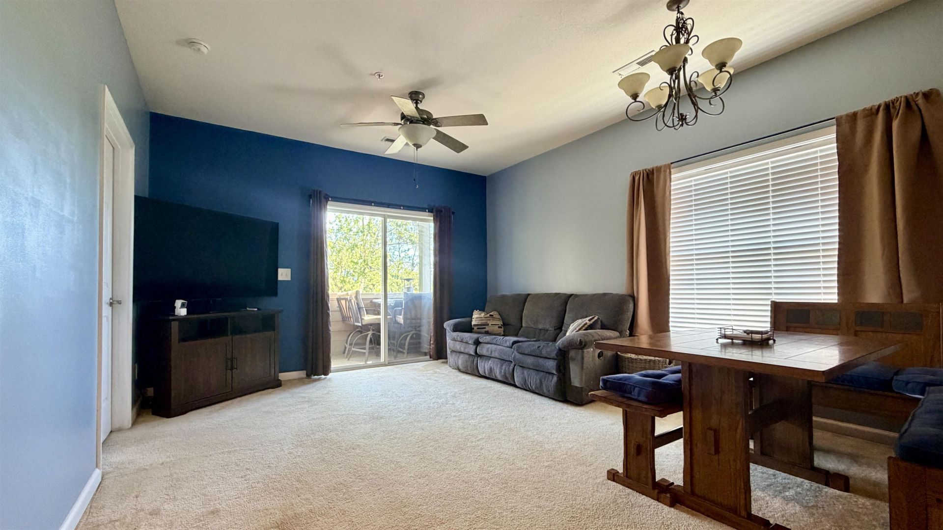 4104 Pinehurst Circle  Photo 7