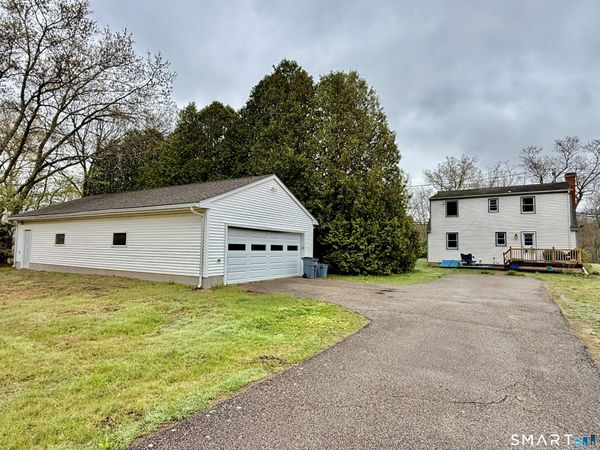 333 Lake Shore , East Haddam, CT 06415