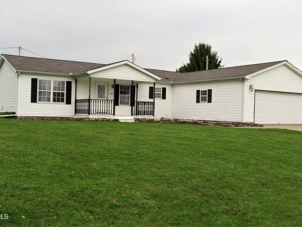 111 Leigh Road, West Unity, OH 43570