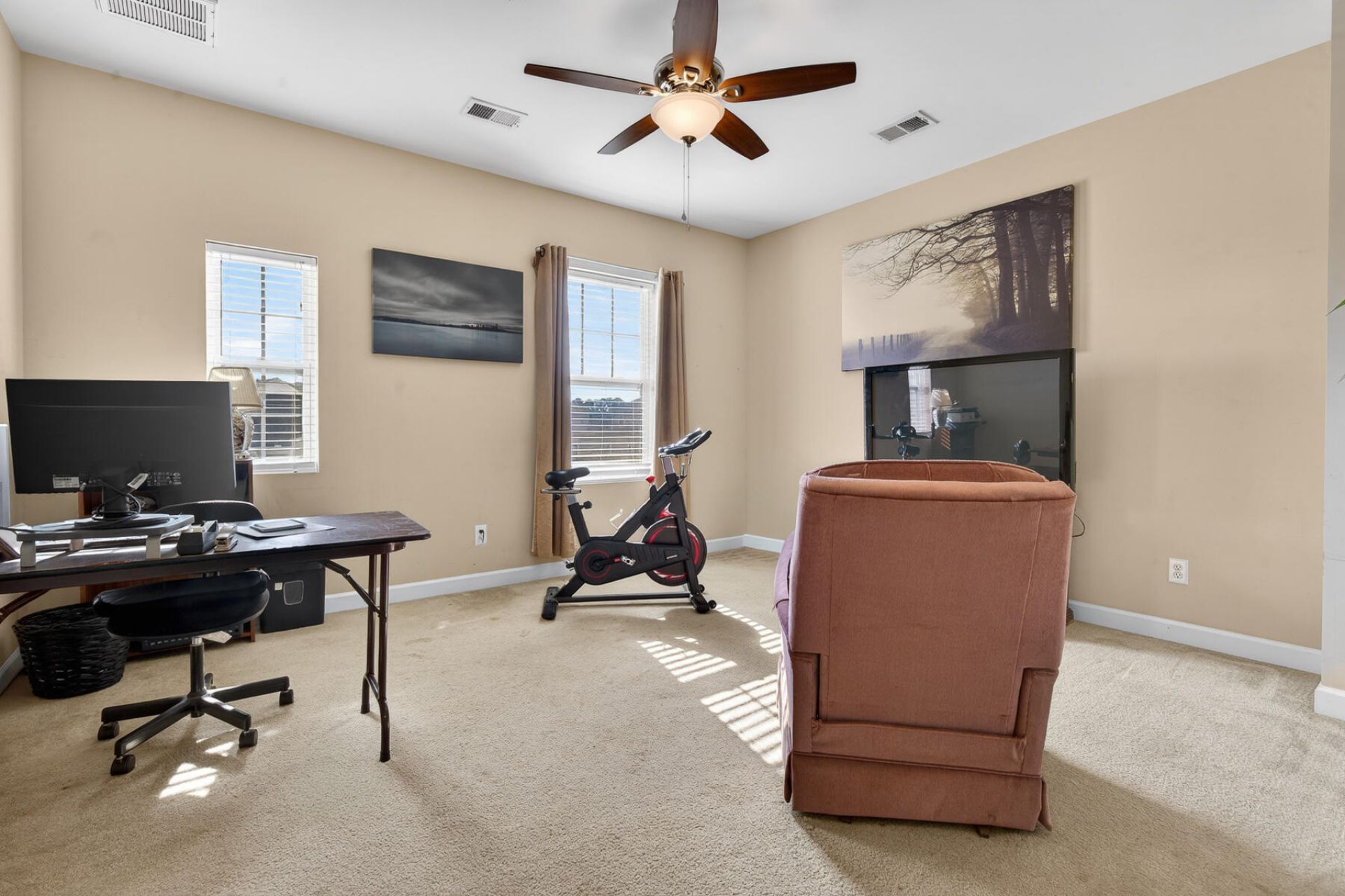 2082 Clipstone Drive Photo 31