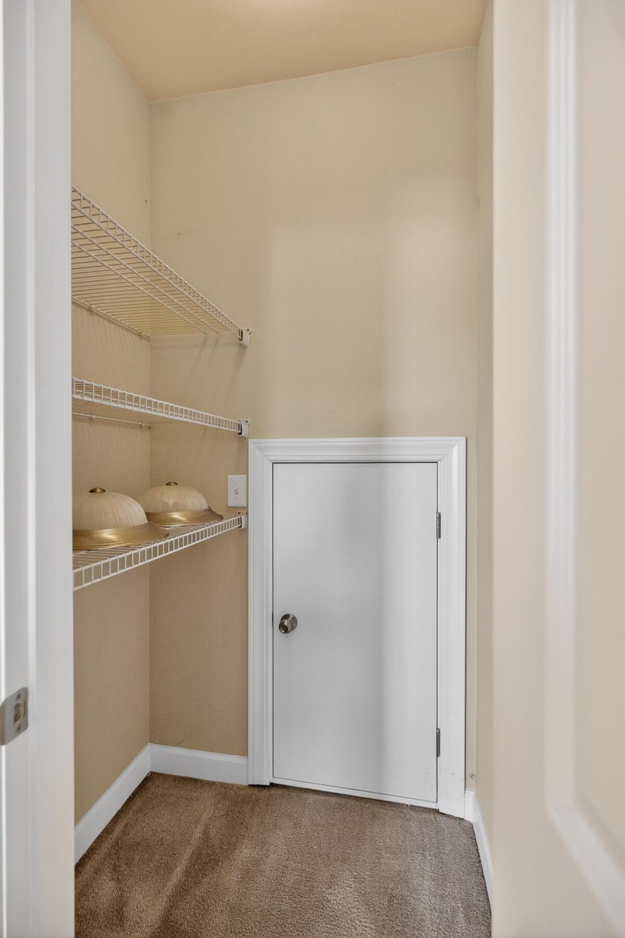 2082 Clipstone Drive Photo 36