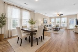 2082 Clipstone Drive photo 4