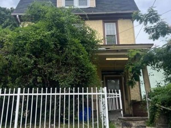 321 00 E PRICE STREET , PHILADELPHIA, PA 19144