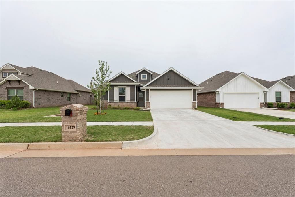 16129 Villa Valeria Way, Edmond, OK 73013 Main Photo