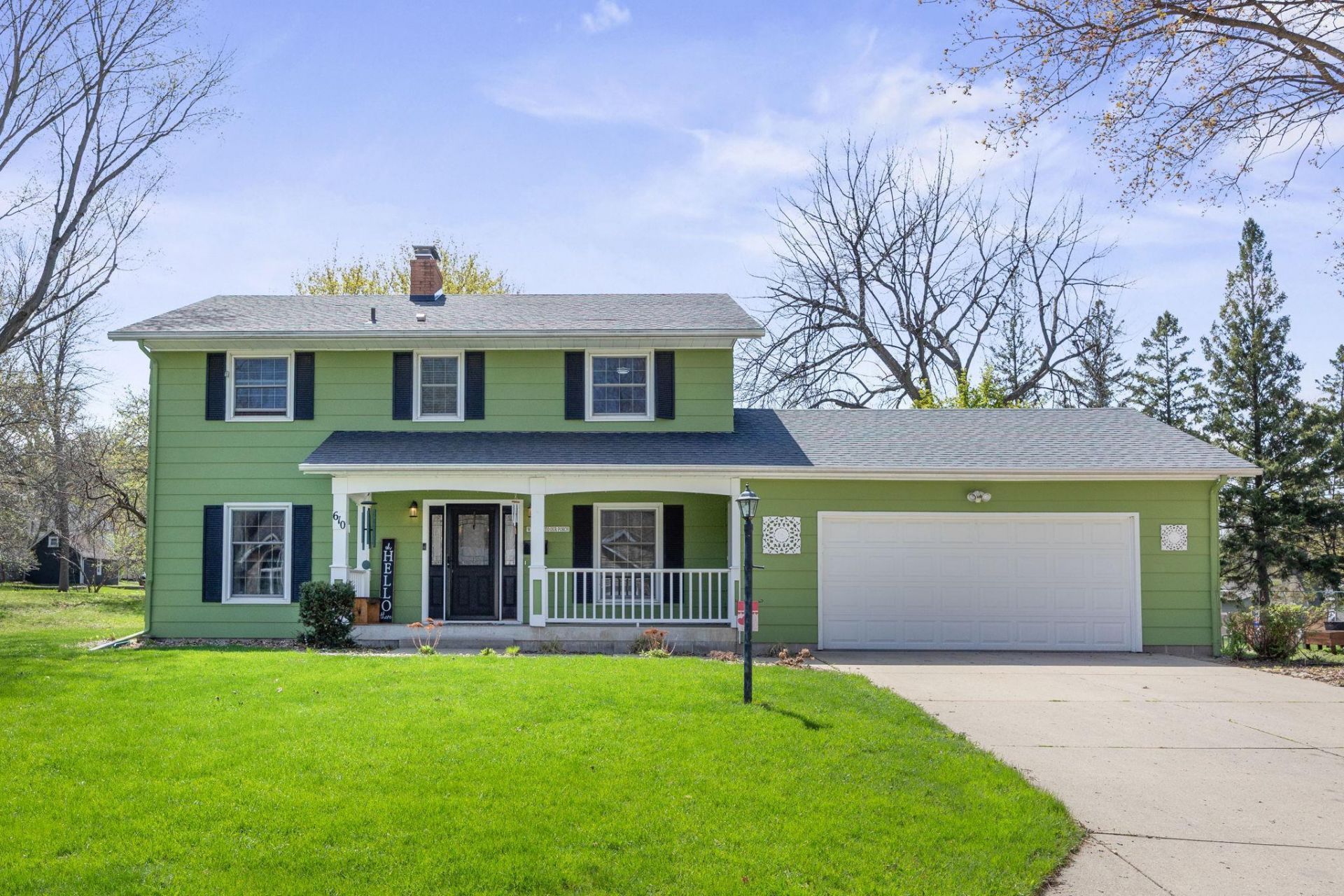 610 3rd Avenue Sw, Hutchinson, MN 55350 Main Photo