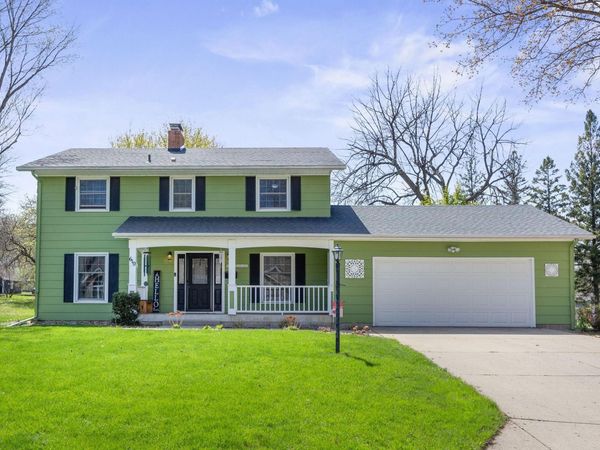 610 3rd Avenue SW, Hutchinson, MN 55350